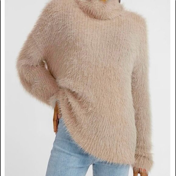 Express Women's Large Oversized Faux Fur Slouch Cowl Turtleneck Sweater - Picture 2 of 12